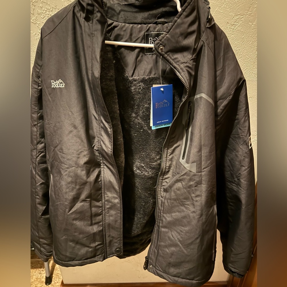NWT Pooluly Black Jacket Size XXL Women’s Ski Jacket